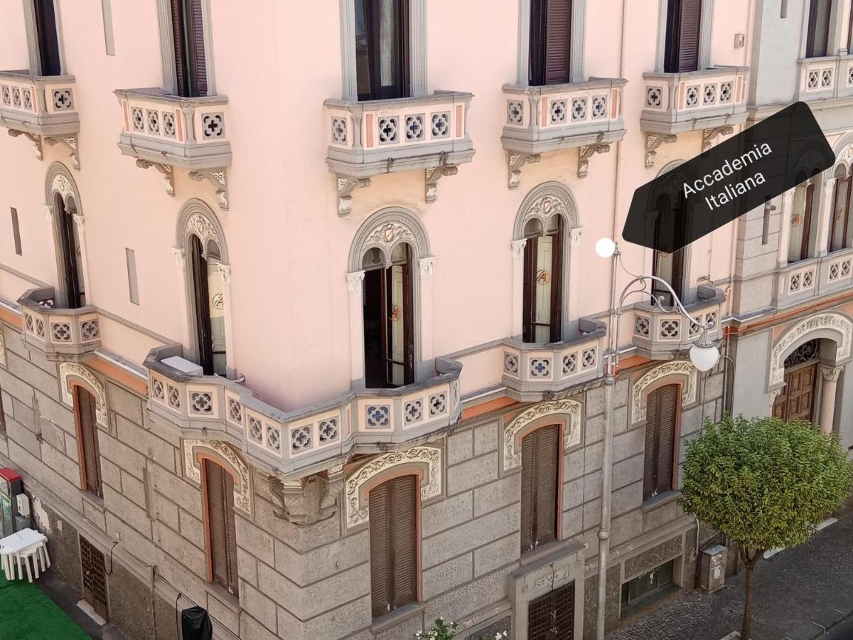 살레르노 In Via Roma B&B 외부 사진
