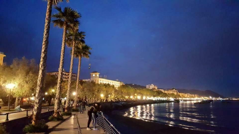 살레르노 In Via Roma B&B 외부 사진